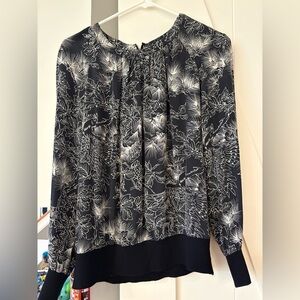 Floral printed blouse with knit stretch bands